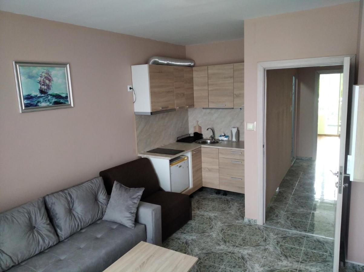 Apartment Georgiev Созопол Екстериор снимка
